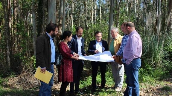 Torrelavega cederá a Sanidad los terrenos para ampliar el aparcamiento de Sierrallana