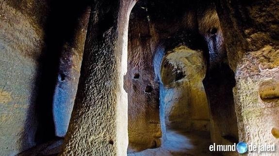 Un templo de más de 10 siglos excavado en la roca