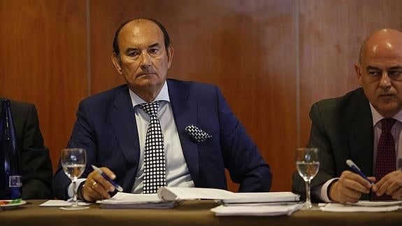 Félix Revuelta aporta 3 millones de euros a la ampliación de capital de Sniace