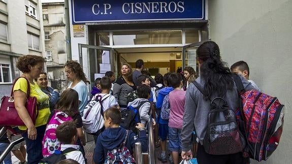 Casi 700 niños se quedan sin plaza en el colegio elegido, el doble que hace un año
