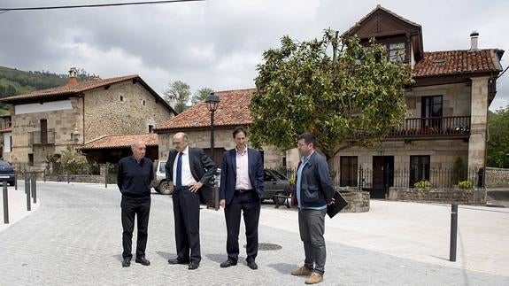 Cabuérniga tiene plaza nueva