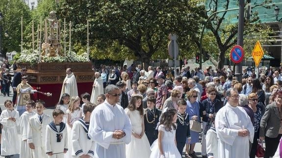 Brillante procesión del Corpus Christi