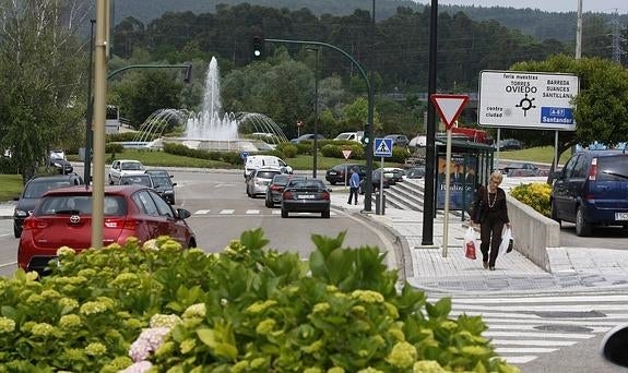 El Ayuntamiento ampliará la rotonda del 'donuts' para acabar con los atascos