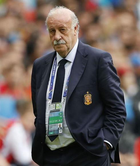 Vicente del Bosque comunica a Villar que deja la Selección