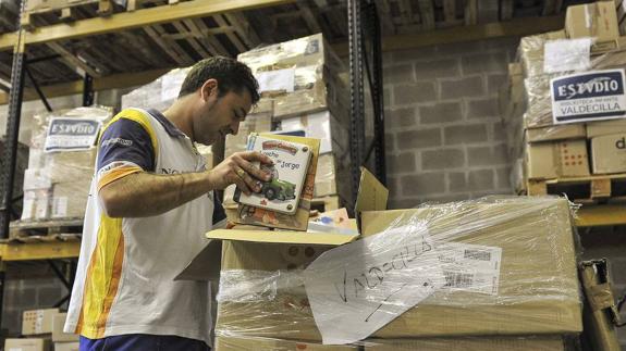 Valdecilla recibe más de 15.000 libros y cuentos infantiles para los niños ingresados