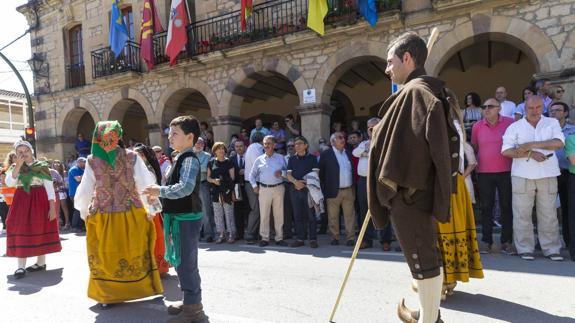 Revilla aboga por mantener la "unión" entre cántabros y asturianos