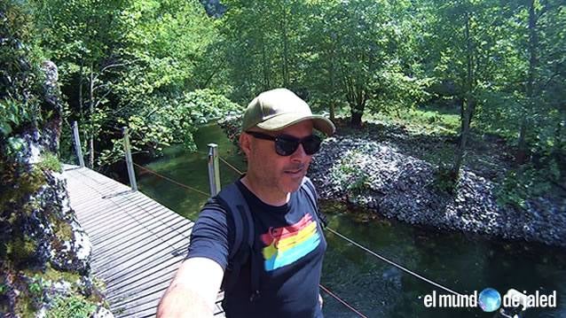 Un paseo por la senda fluvial de La Hermida
