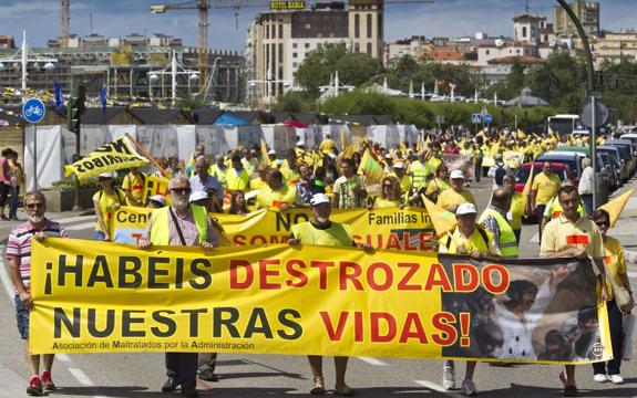 Los afectados por derribos recorrerán Cantabria para pedir que se acabe con este "grave problema"