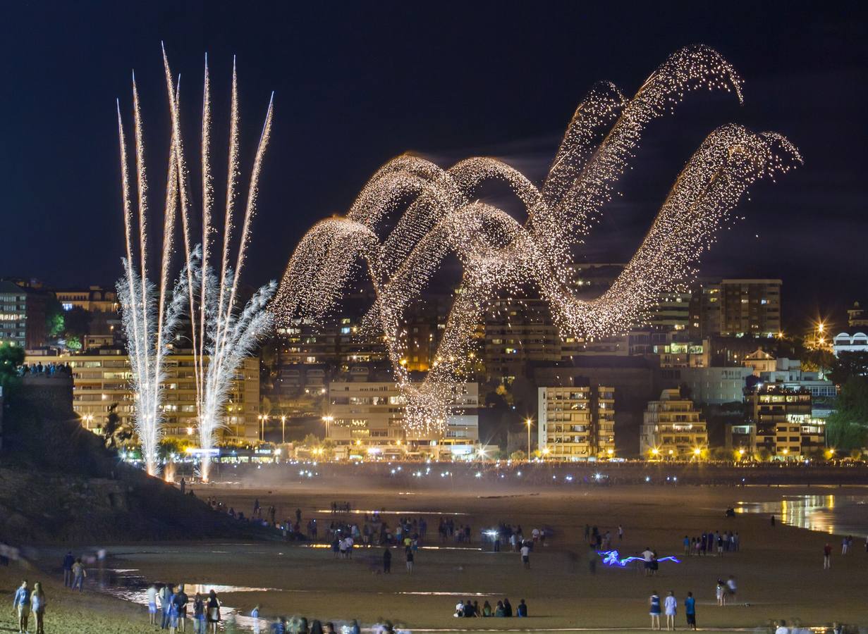 Los fuegos vuelven este noche a alumbrar El Sardinero