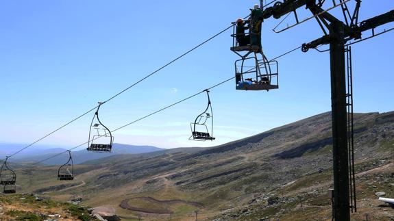 Cantabria ya tiene luz verde para poner cañones de nieve en Alto Campoo