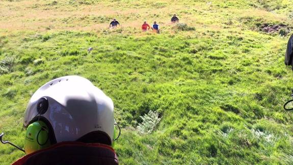 Evacuado en helicóptero tras sufrir una rotura de tobillo en el pico Porracolina