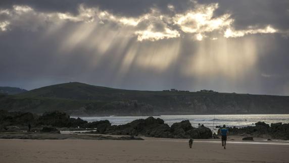 Piélagos quiere que Mare le limpie las playas