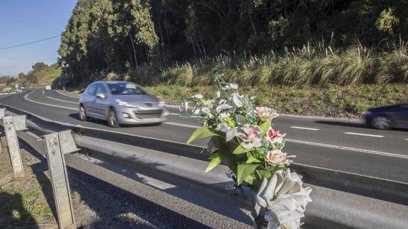 La carretera entre Colindres y Ramales, en la lista de los trescientos puntos más peligrosos del país