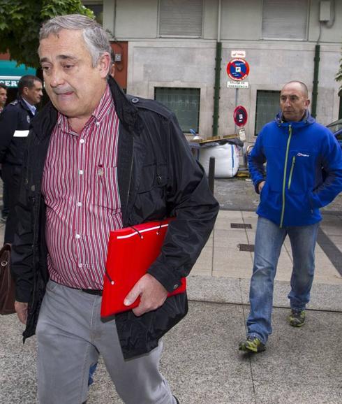 USO denuncia que Sniace incumple los acuerdos y contrata a Portilla y Villar
