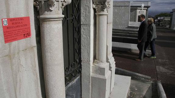 Castro exhumará 119 sepulturas si las concesiones no se renuevan en 20 días