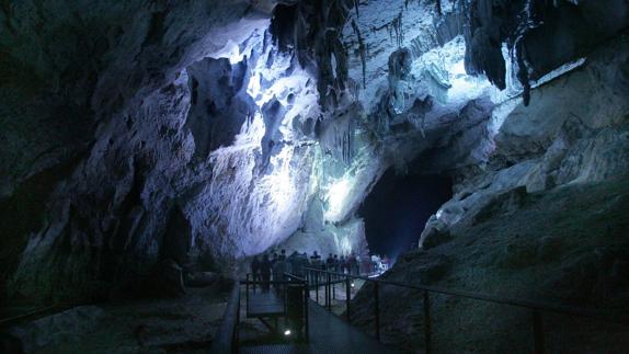 Cullalvera, la cueva catedralicia con la pintura rupestre más alejada