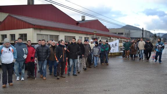 Los trabajadores de Greyco esperan volver a la fábrica el próximo lunes