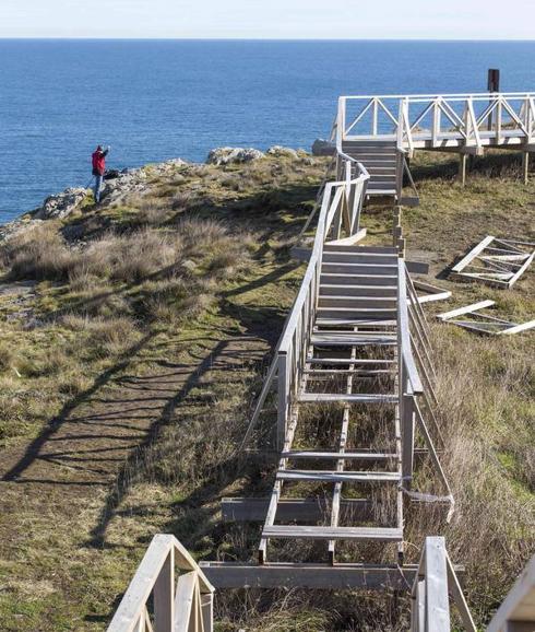 El alcalde acusa al PSOE y a la Asamblea de «mentir deliberadamente» con la senda