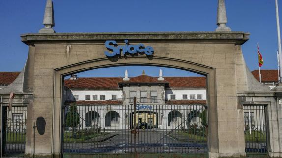 Sara del Hoyo analiza la influencia de Sniace en el desarrollo de Torrelavega