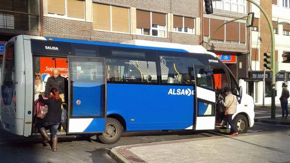 Castro bonificará los viajesde los escolares que vivan lejos