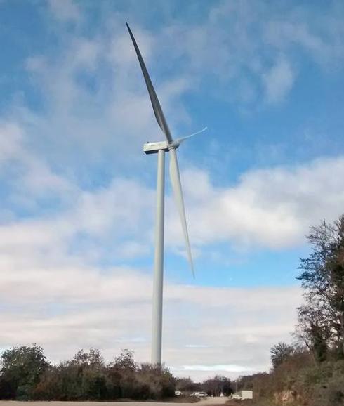 Gamesa finaliza la instalación de los prototipos de turbinas en el parque de Alaiz