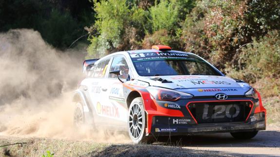Dani Sordo comienza con mal pie