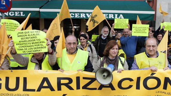 La ejecución de los derribos abre una brecha entre afectados y Gobierno