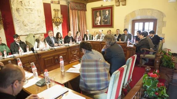 Camargo estudia volver a congelar tasas e impuestos el año que viene