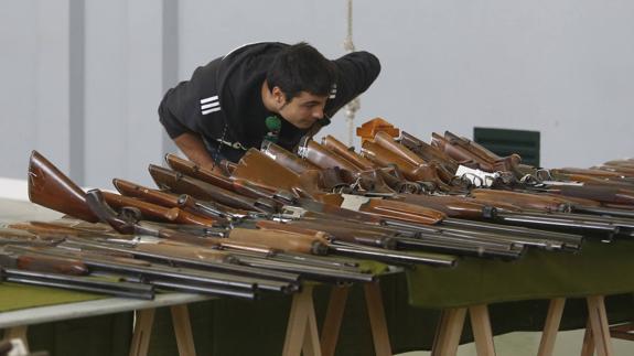 Armas convertidas en chatarra