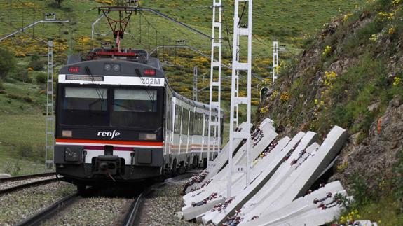 Fomento dice que "mantiene" los plazos para el tren de altas prestaciones