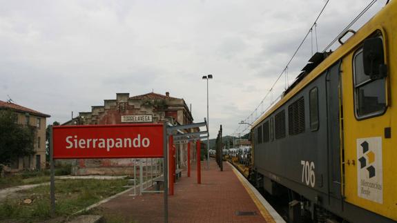 Torrelavega reclama a Adif la reparación de la estación de Sierrapando