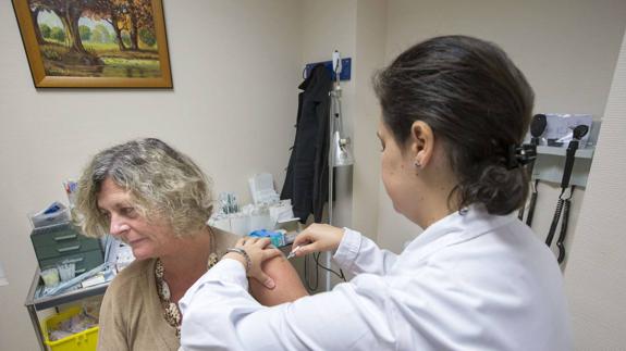Cantabria se blinda con 115.000 vacunas para combatir la gripe