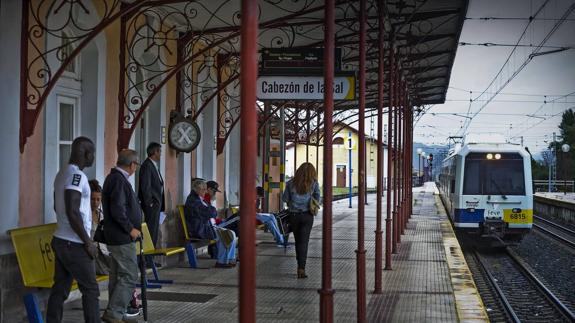 El tráfico ferroviario a Cabezón y Liérganes vuelve a la normalidad 24 horas después