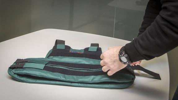 Los mandos defienden al coronel Del Castillo: "Nunca obligó a nadie a ponerse el chaleco"