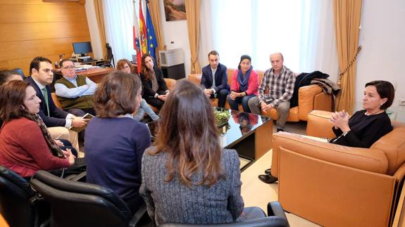 "El Gobierno tiene la responsabilidad sobre la Cámara de Comercio, y no está haciendo nada"