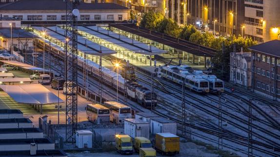 Tezanos califica de "buena noticia" el inicio de los trámites para el tren de altas prestaciones