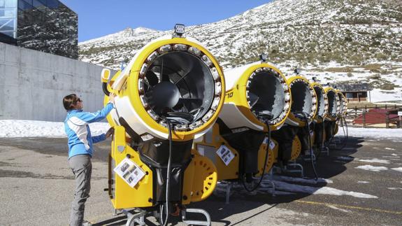 Los cañones de Alto Campoo fabricarán nieve "antes de fin de año"