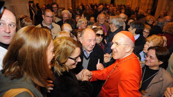 "Os pido que me exijáis cumplir con la ayuda a los demás", afirma Osoro en la Catedral