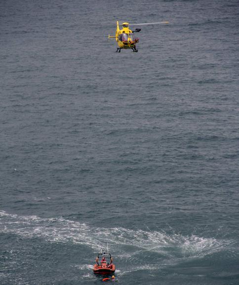 Fallece ahogado un vecino de Santander mientras pescaba percebes en Llanes