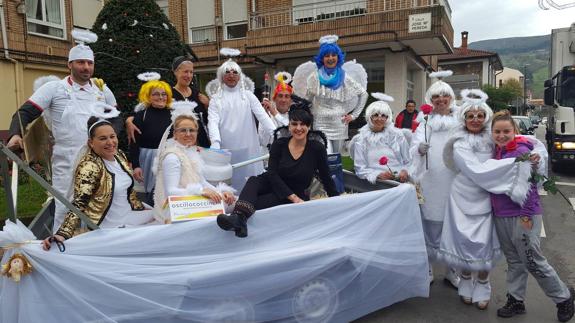 El Gordo de la alegría toca en La Aldea de Los Corrales