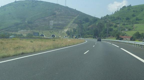 Fomento vuelve a apostar por el área de servicio de la A-67 en Cieza