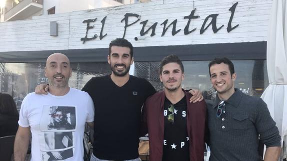 Cántabros que brillan por Ibiza