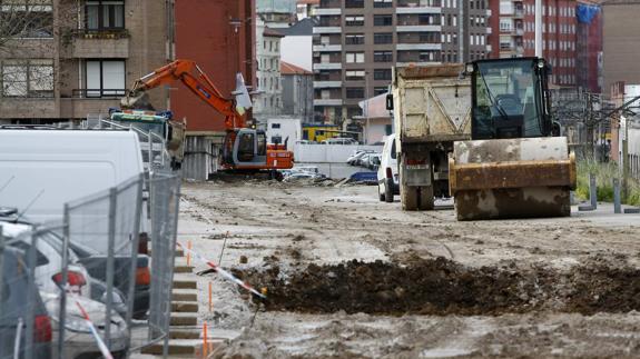 Comienzan las obras de ampliación de la calle Hermilio Alcalde del Río