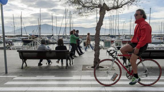 Los ciclistas proponen construir un carril-bici en General Dávila