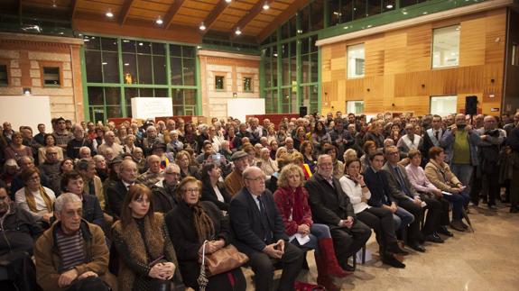 "Que esta losa entierre para siempre un enfrentamiento entre españoles"