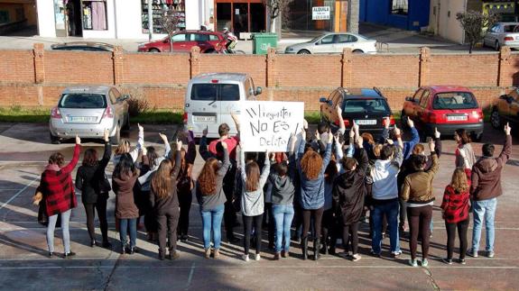 El Consejo Escolar se solidariza con los imputados por el escrache a Ignacio Diego