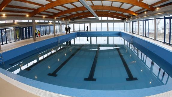 La piscina cubierta y climatizada de Suances abrirá esta primavera