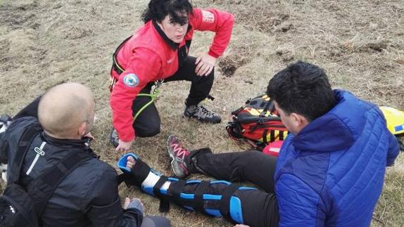 Rescatado un senderista que entrenaba en el alto del Toral para hacer la prueba El Soplao