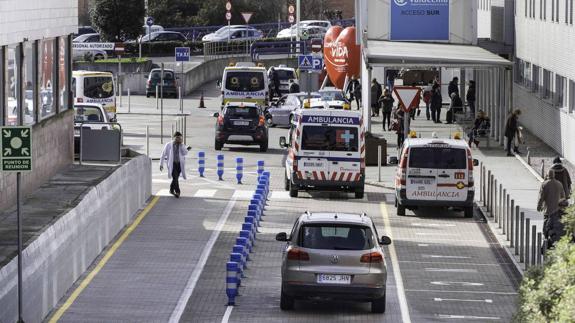 Habilitado un nuevo carril para "descongestionar" Valdecilla Sur