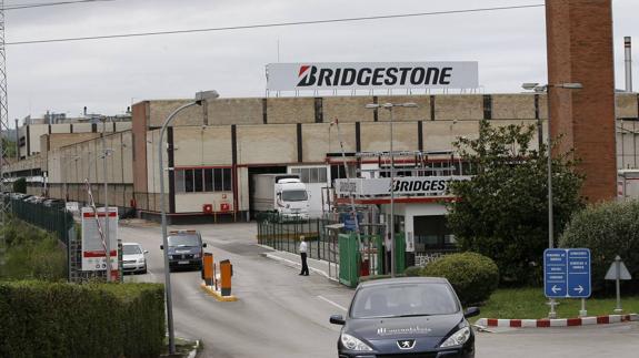 El comité cree que Bridgestone "intenta doblegar" a los sindicatos con su anuncio